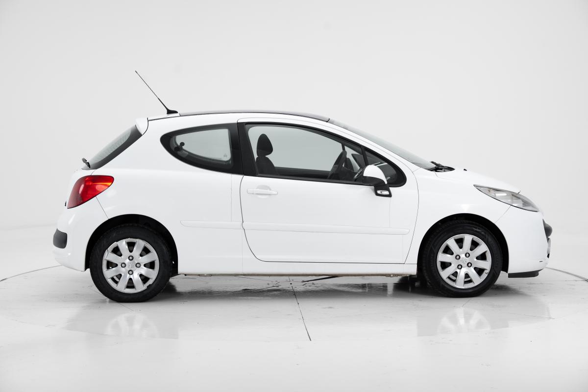 peugeot-207-2009-diesel-1560cc