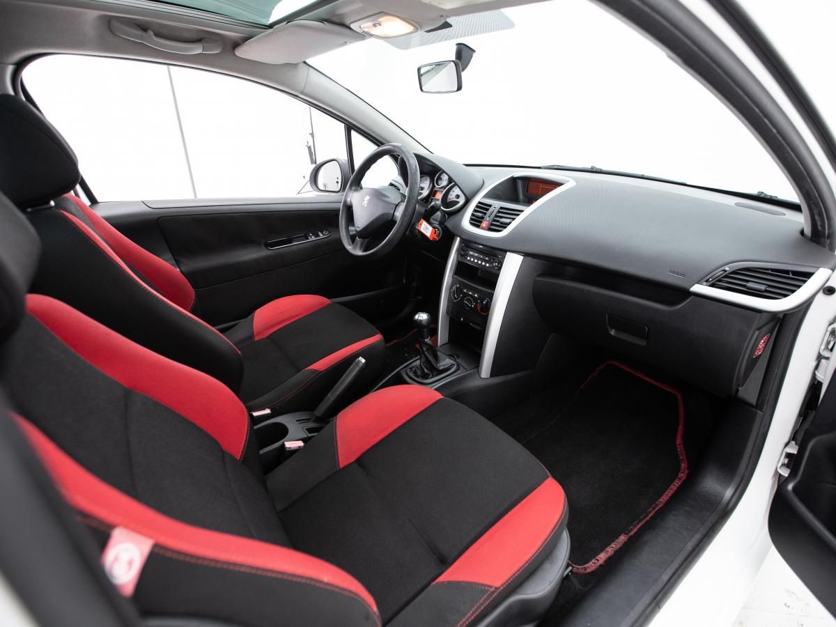 peugeot-207-2009-diesel-1560cc