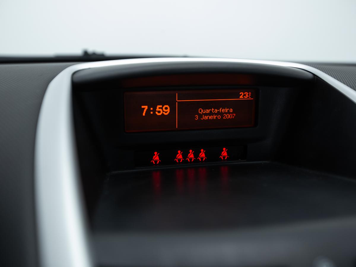 peugeot-207-2009-diesel-1560cc