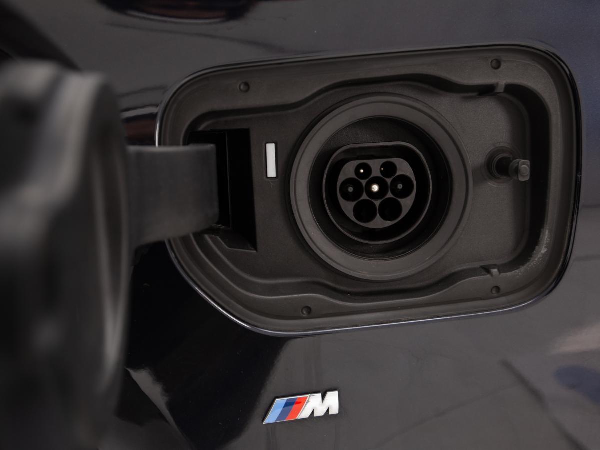 bmw-serie-5-2021-hibrido-a-gasolina-1998cc