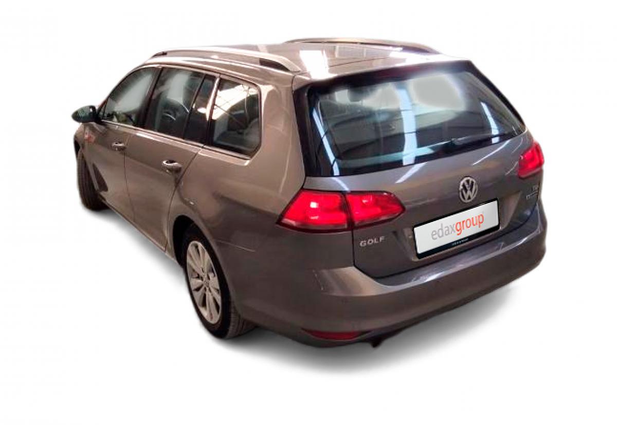 volkswagen-golf-variant-2015-diesel-1598cc