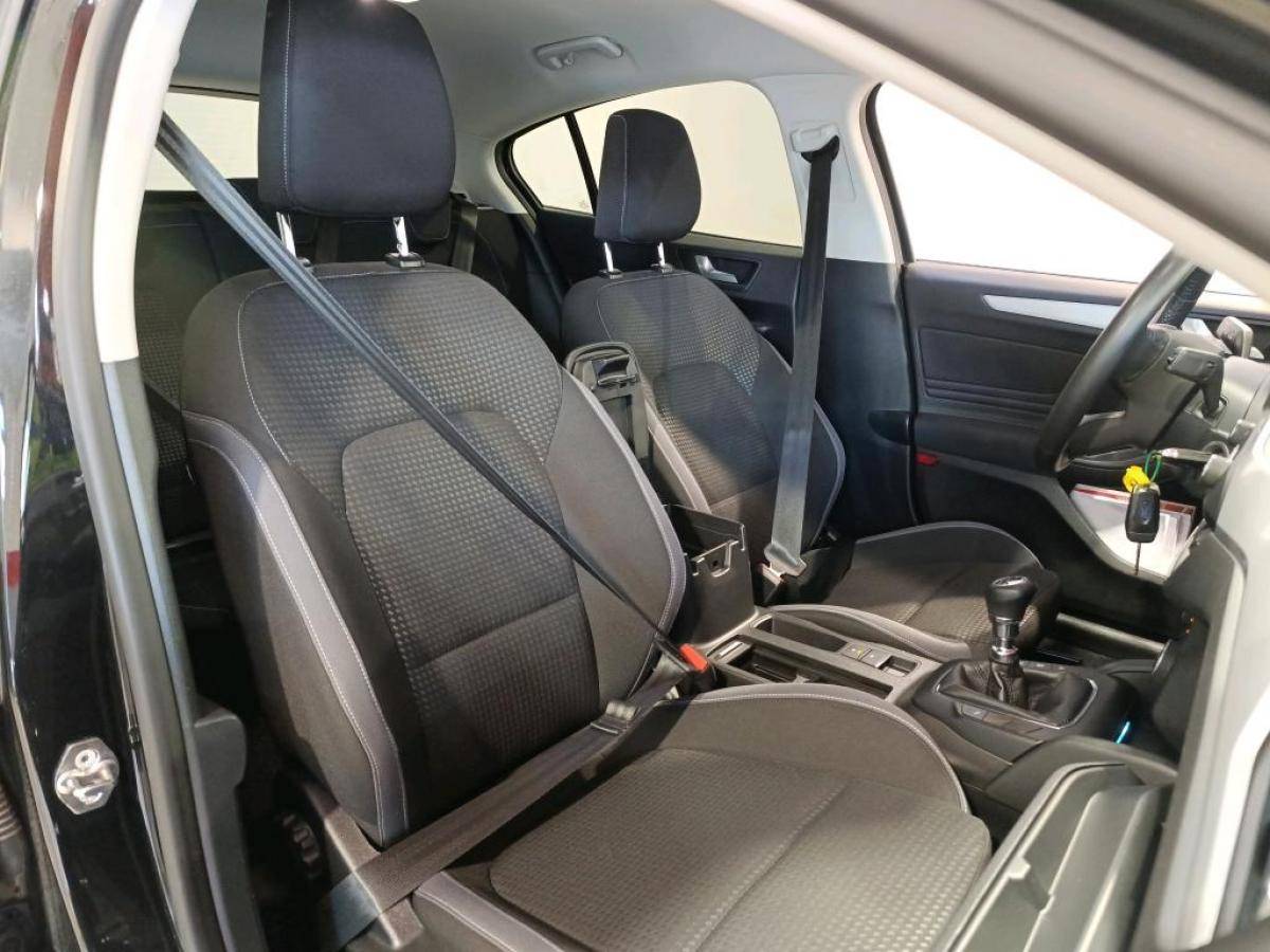 ford-focus-2022-diesel-1499cc