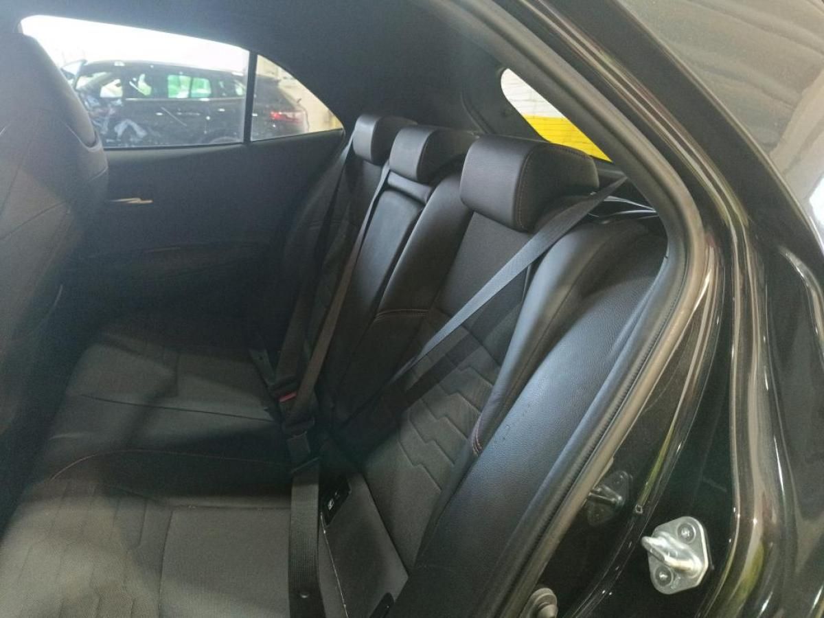 toyota-corolla-2022-hibrido-a-gasolina-1798cc