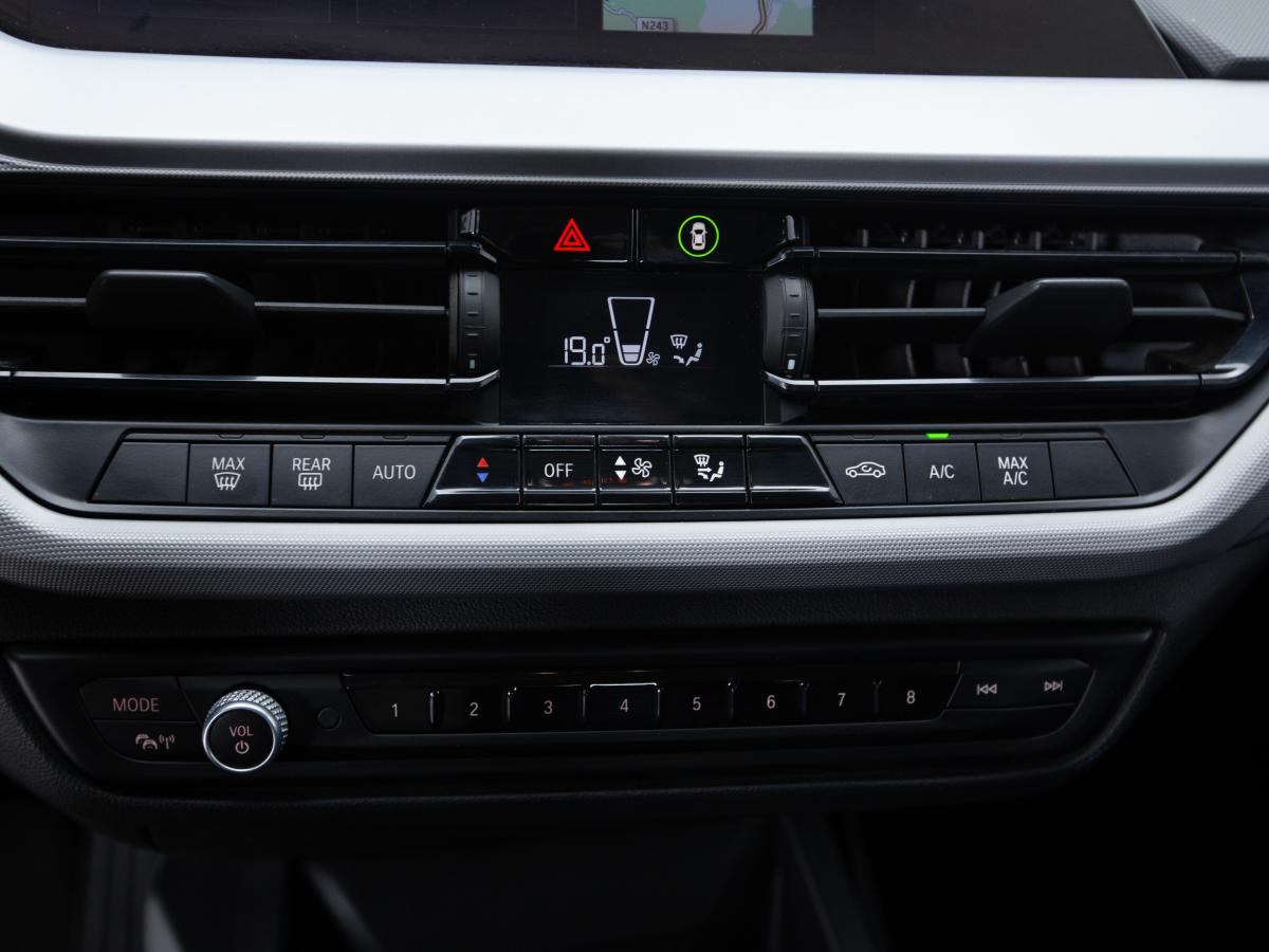 bmw-serie-1-2019-diesel-1496cc
