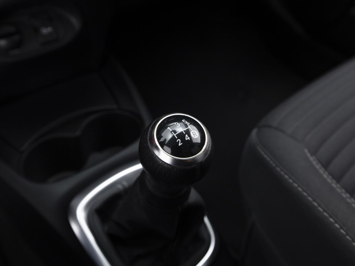 toyota-yaris-2020-gasolina-998cc