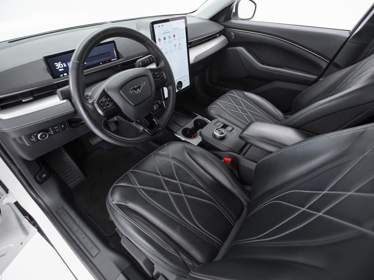 ford-mustang-mach-e-2023-eletrico-0cc
