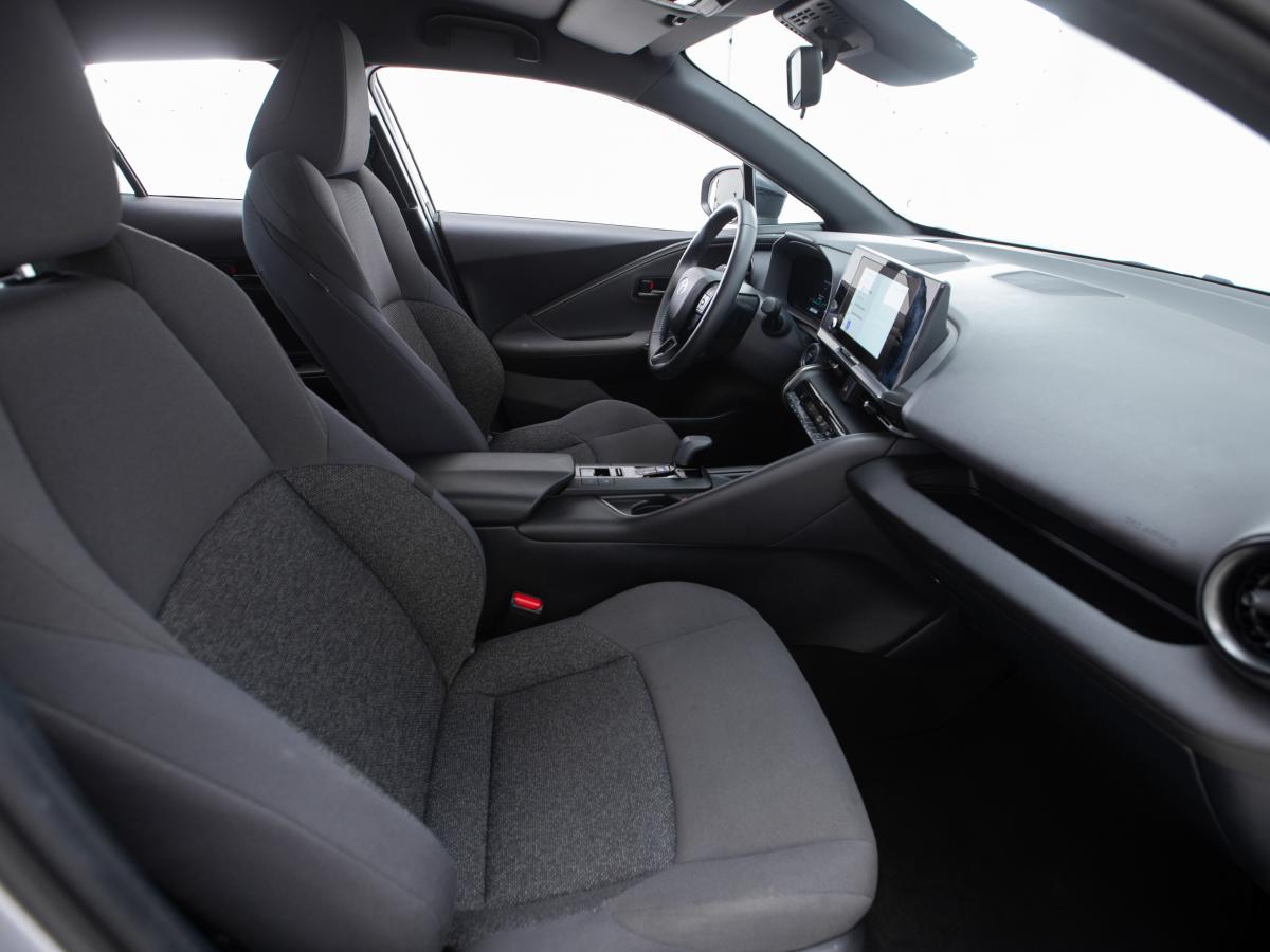 toyota-c-hr-2025-hibrido-a-gasolina-1798cc