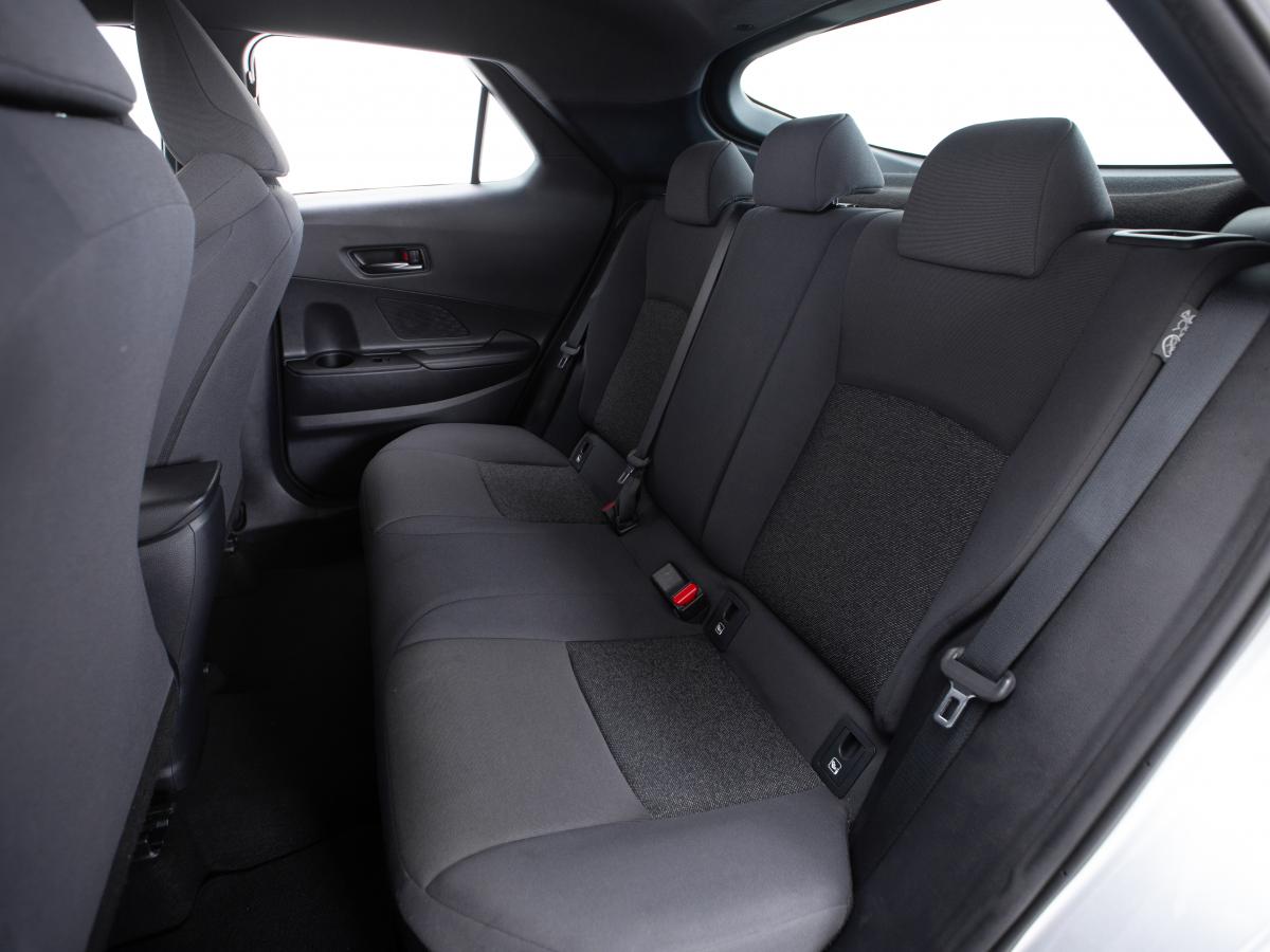 toyota-c-hr-2025-hibrido-a-gasolina-1798cc