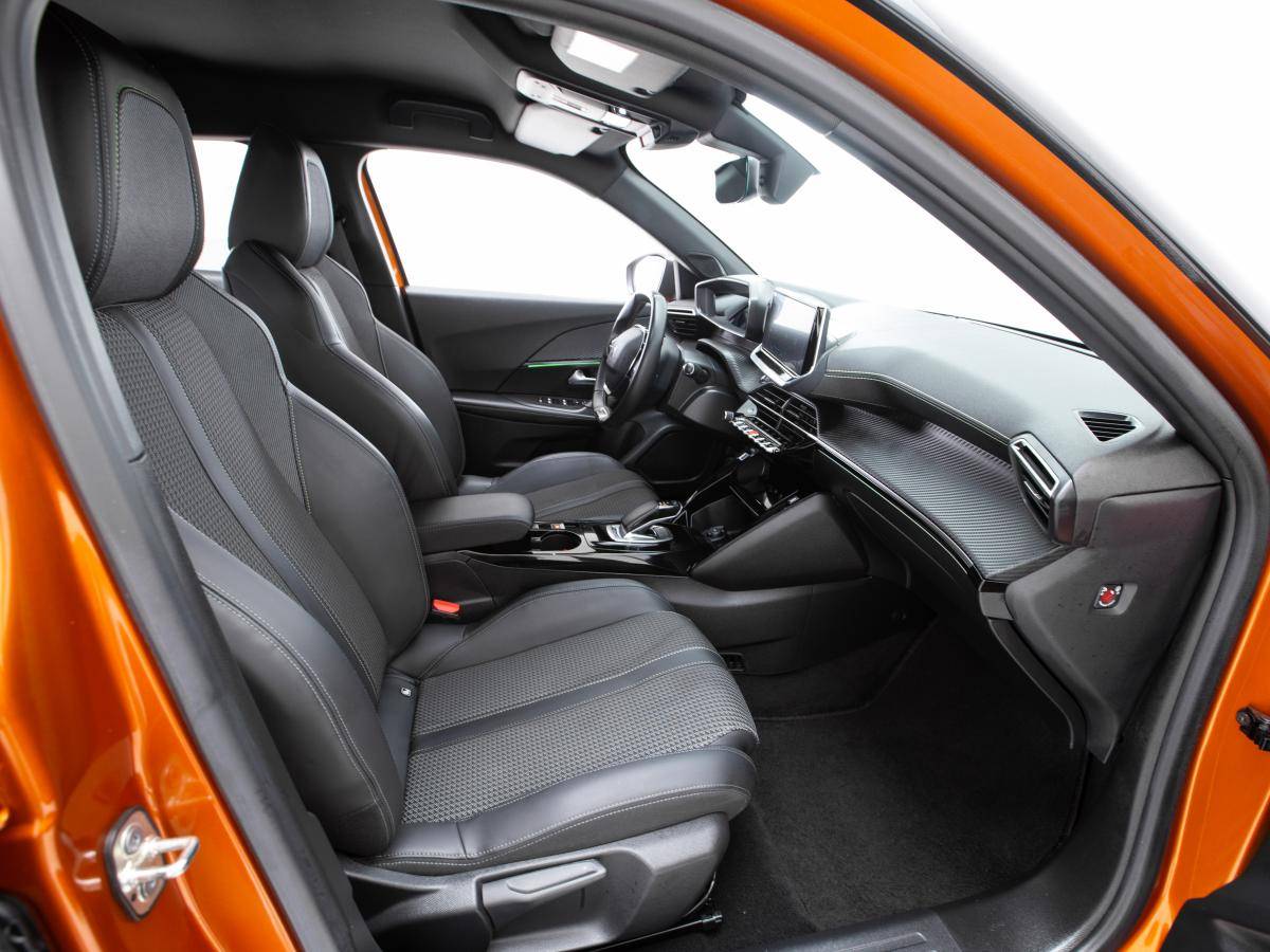 peugeot-e-2008-2021-eletrico-0cc