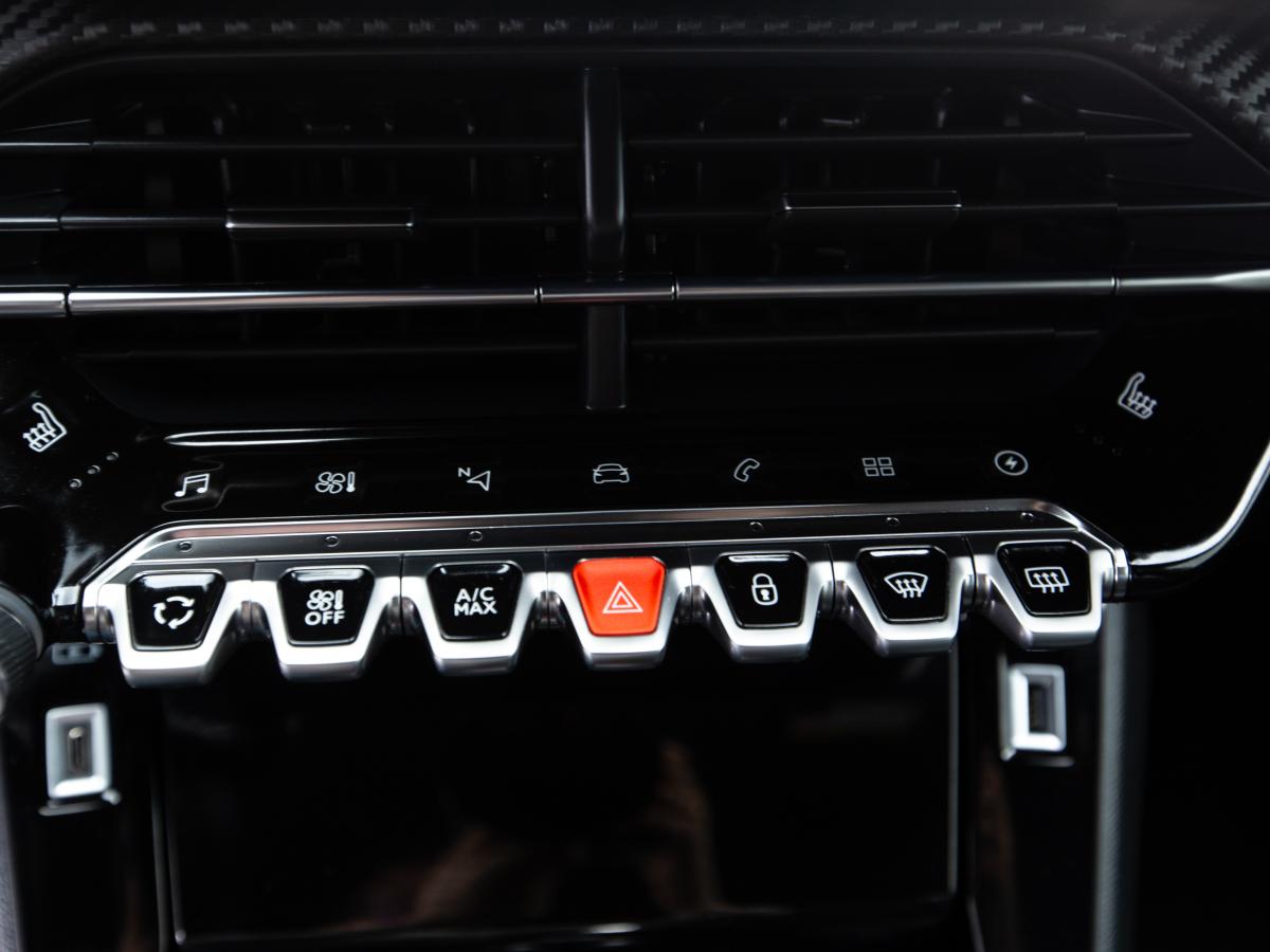 peugeot-e-2008-2021-eletrico-0cc