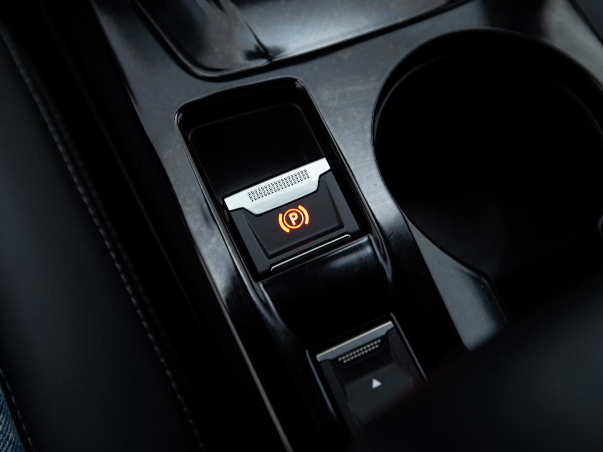 peugeot-e-2008-2021-eletrico-0cc
