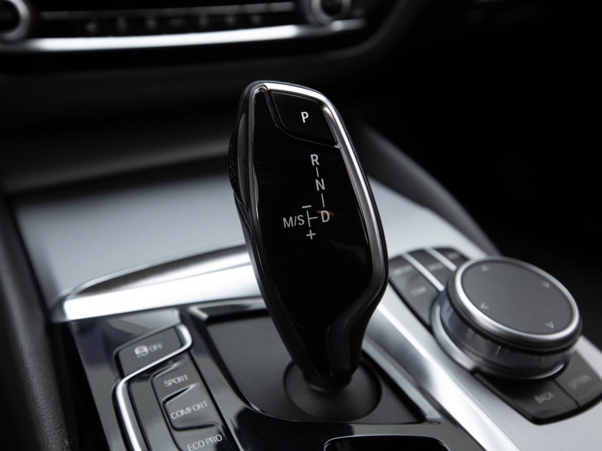 bmw-serie-5-2019-hibrido-a-gasolina-1998cc