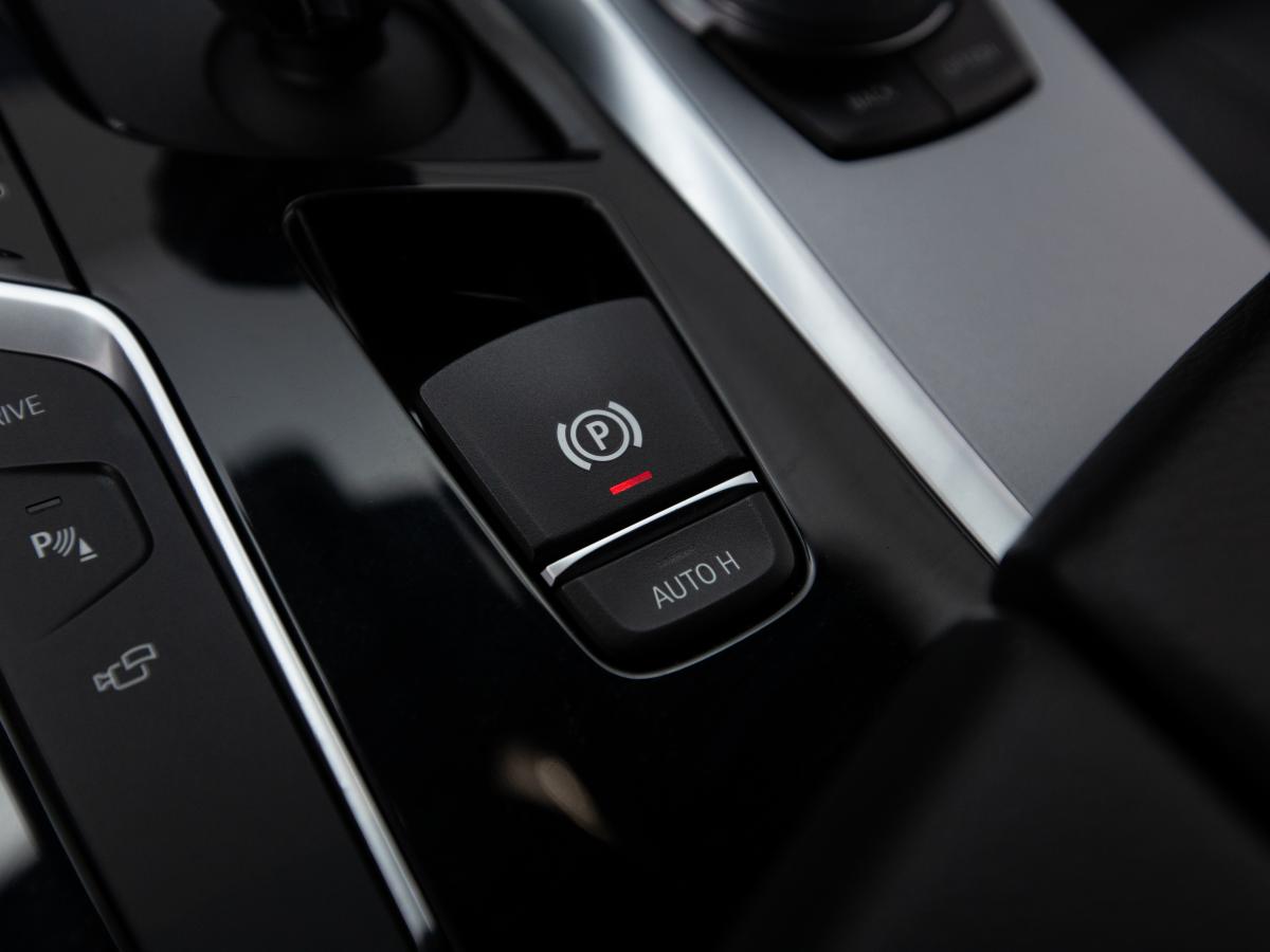 bmw-serie-5-2019-hibrido-a-gasolina-1998cc