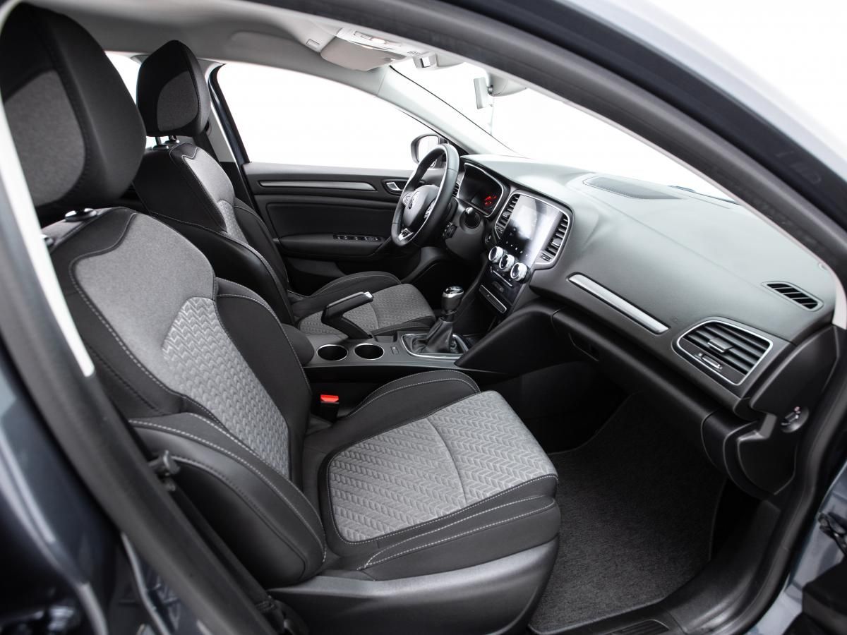 renault-megane-sport-tourer-2022-diesel-1461cc
