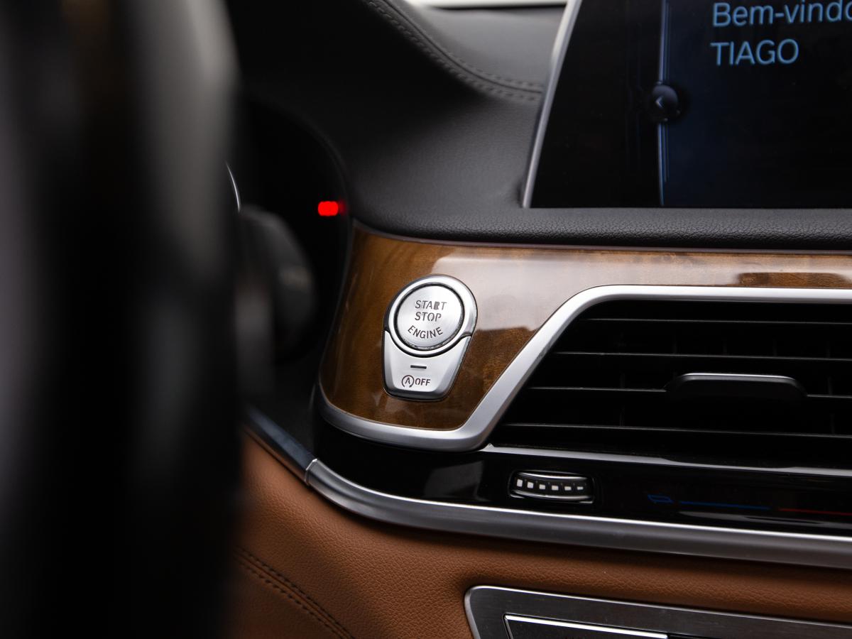bmw-serie-7-2016-diesel-2993cc