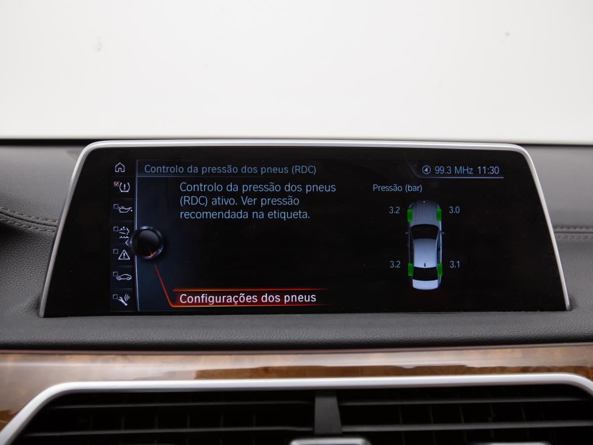 bmw-serie-7-2016-diesel-2993cc