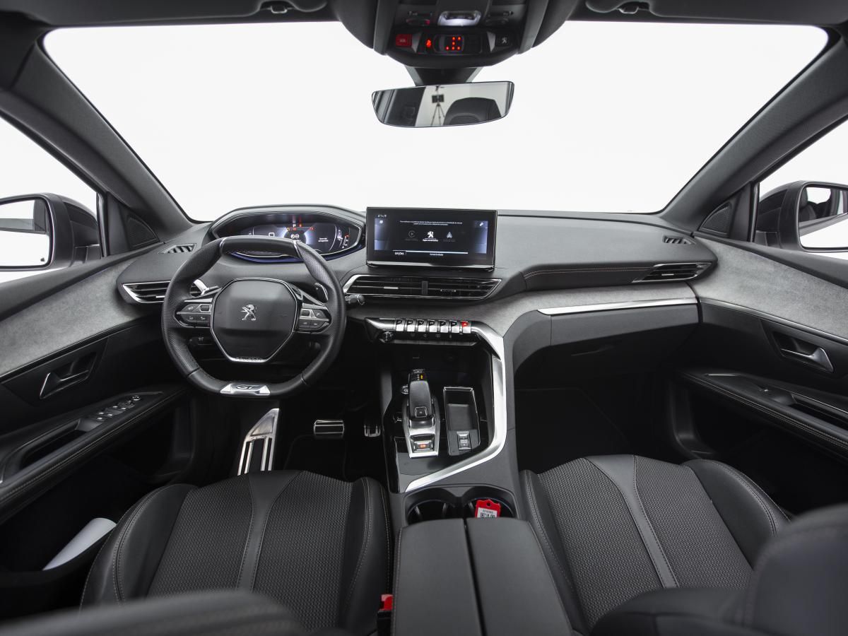 peugeot-5008-2023-diesel-1499cc