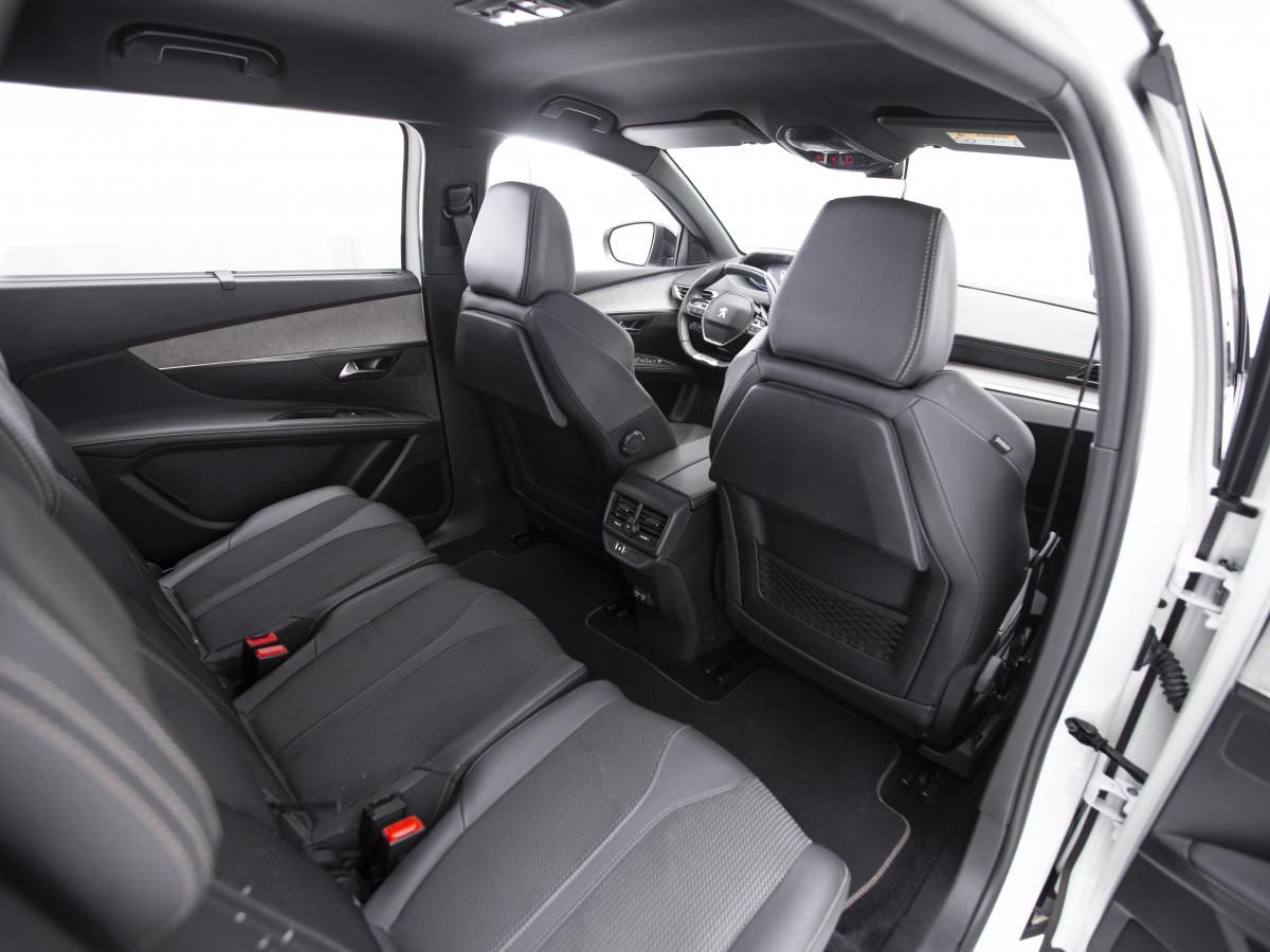 peugeot-5008-2023-diesel-1499cc