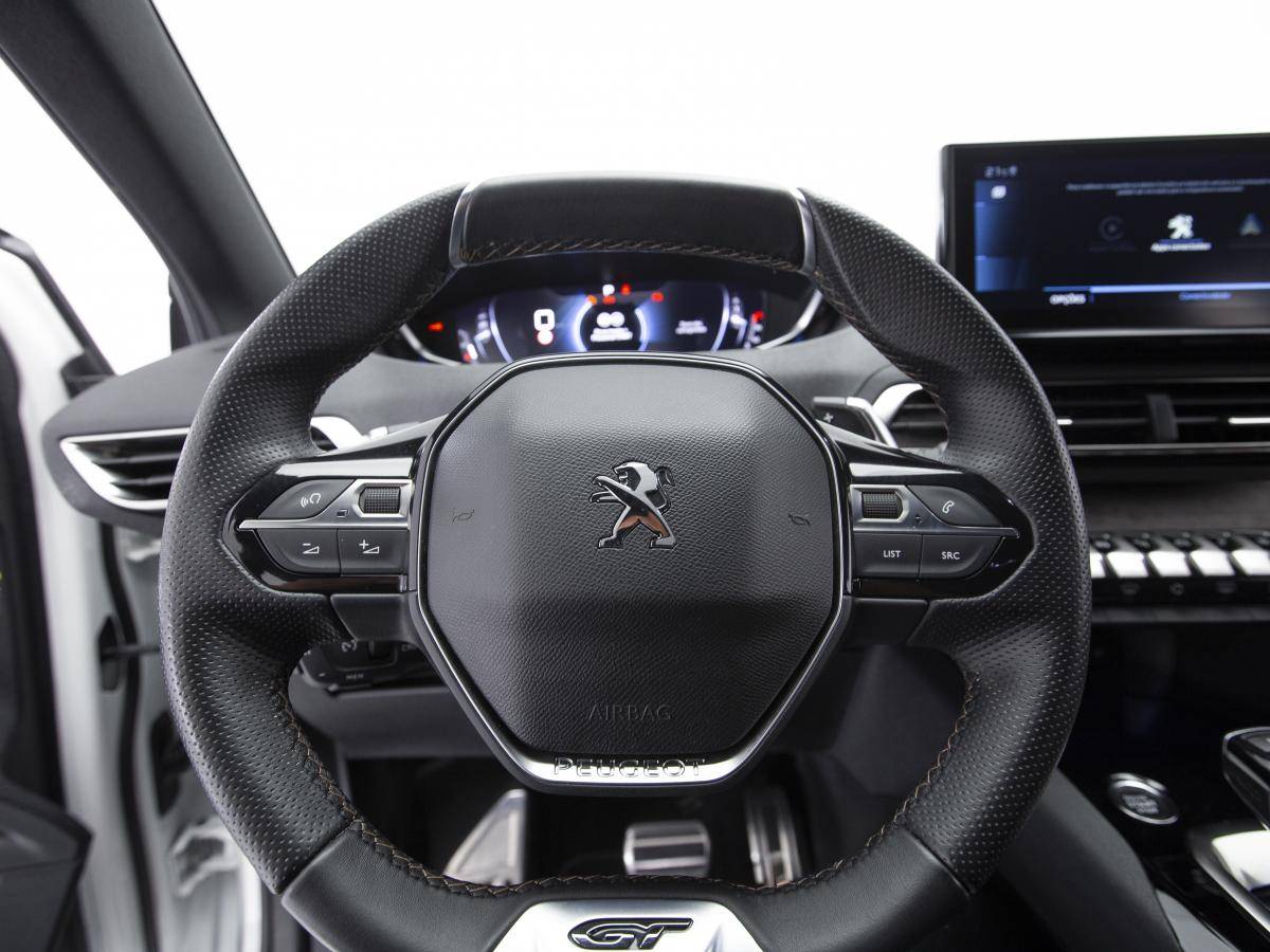 peugeot-5008-2023-diesel-1499cc