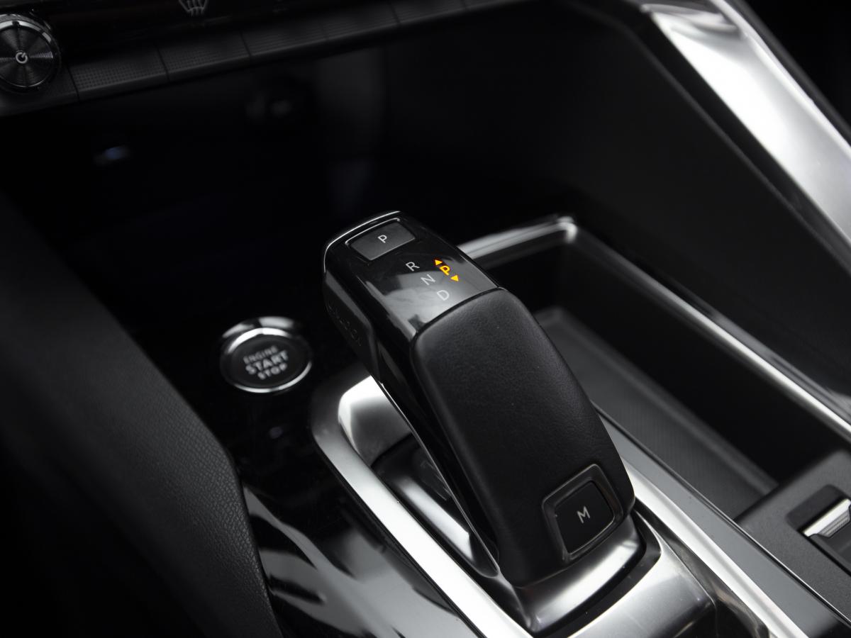 peugeot-5008-2023-diesel-1499cc