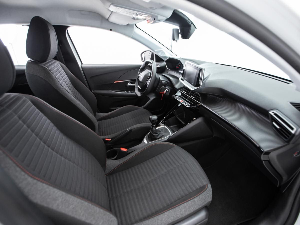 peugeot-208-2023-gasolina-1199cc