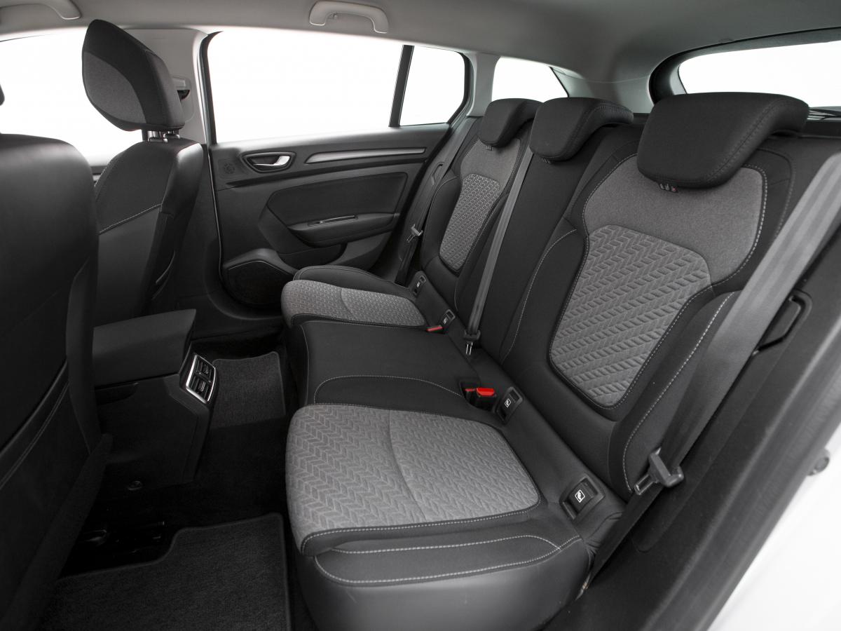 renault-megane-sport-tourer-2022-diesel-1461cc