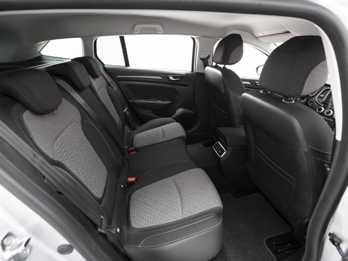 renault-megane-sport-tourer-2022-diesel-1461cc