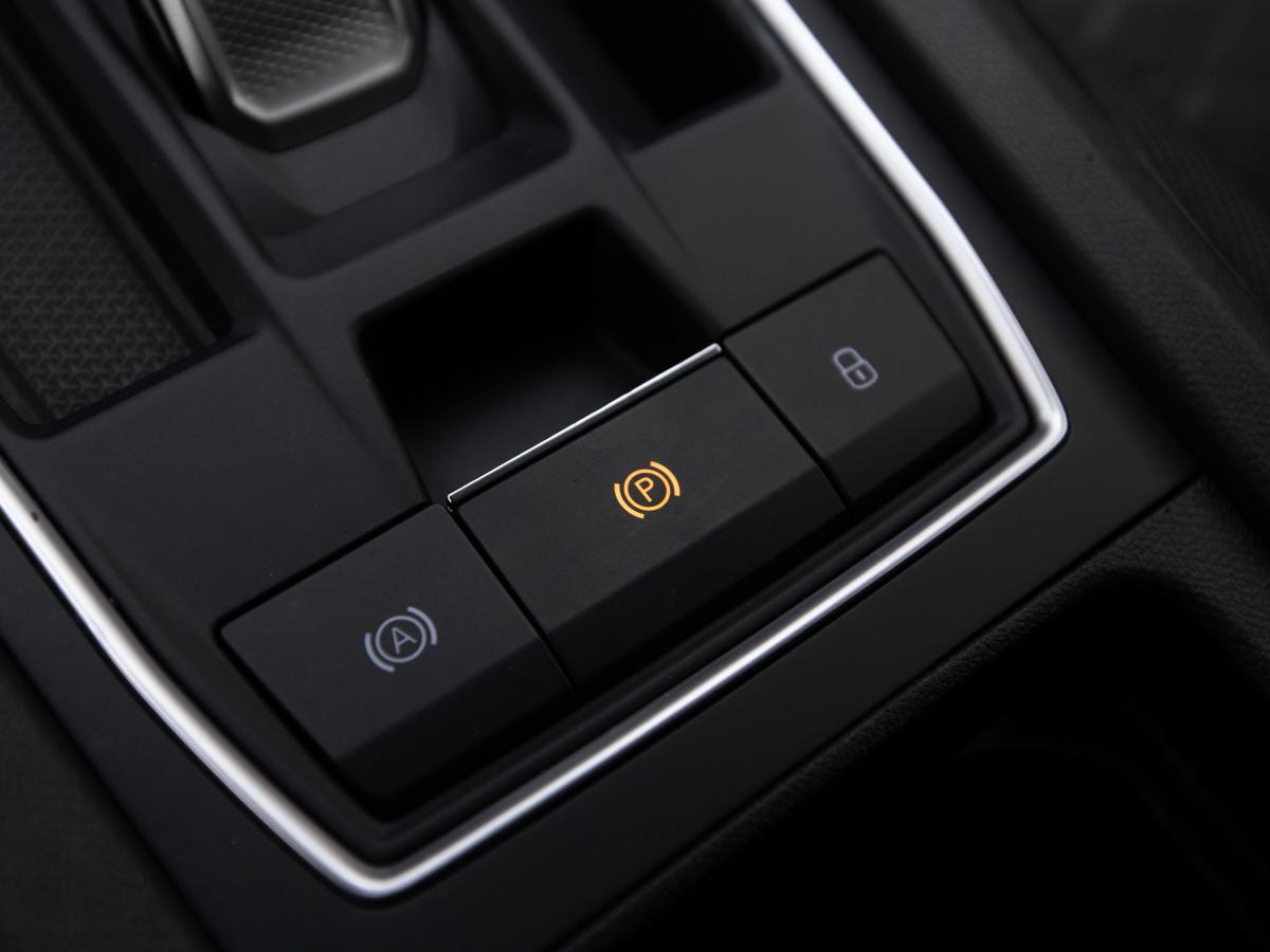 seat-leon-st-2021-diesel-1968cc