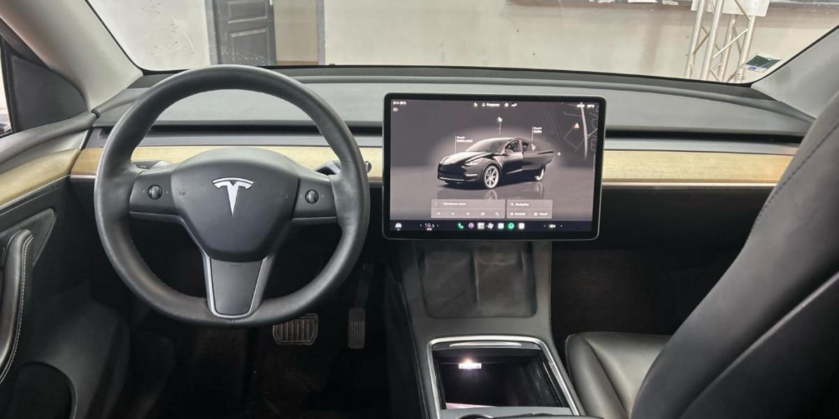 tesla-model-y-2023-eletrico-0cc