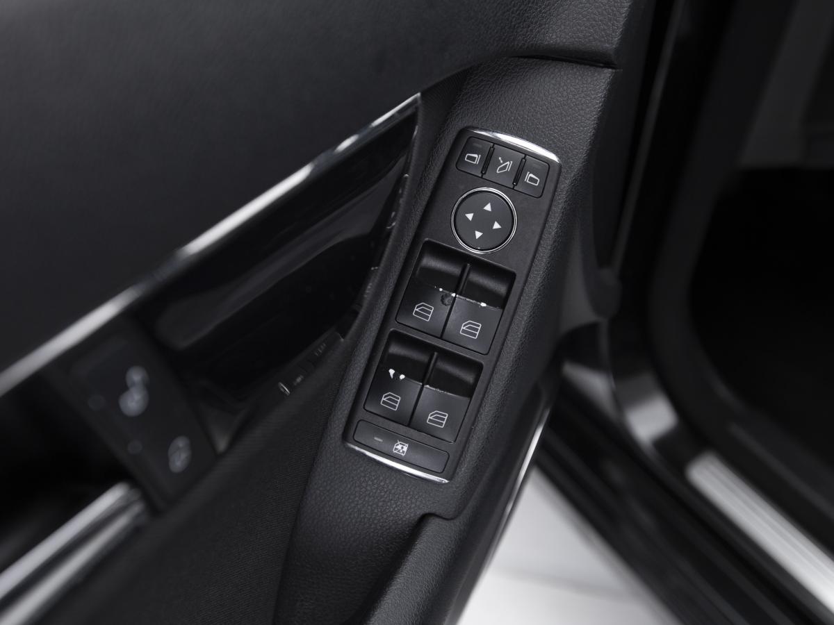 mercedes-benz-classe-c-2008-diesel-2148cc