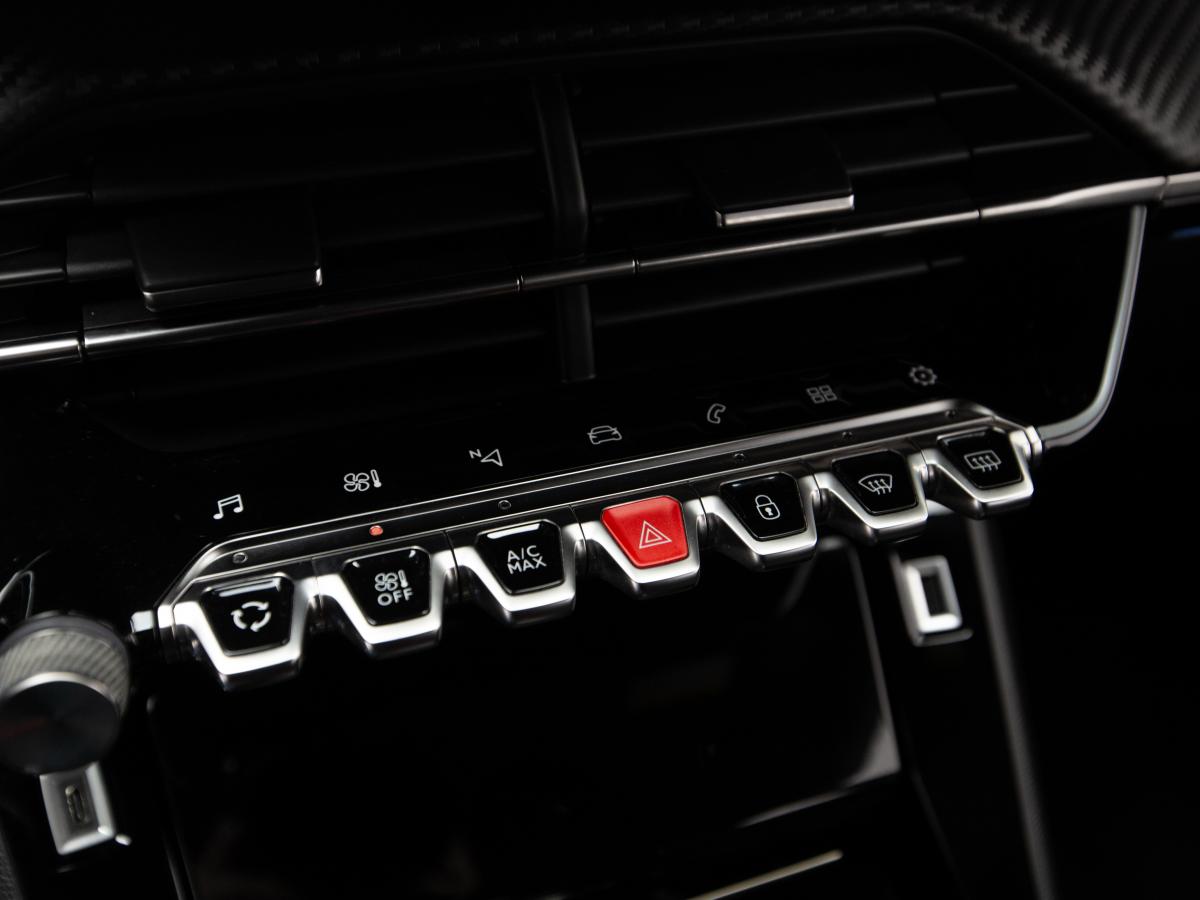 peugeot-2008-2021-diesel-1499cc
