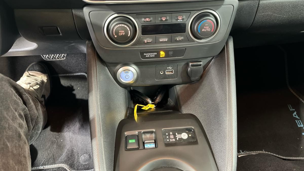 nissan-leaf-2022-eletrico-0cc