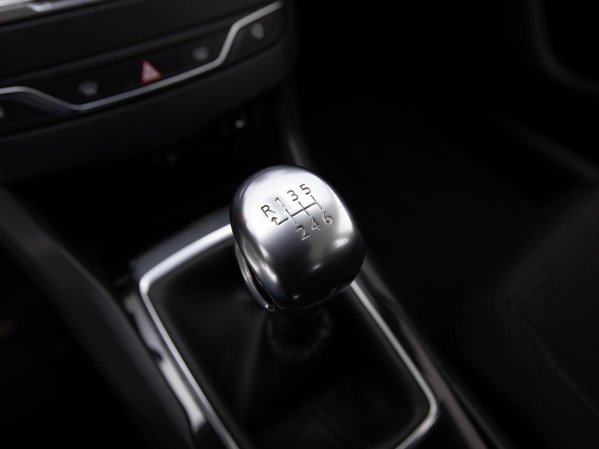 peugeot-308-2019-diesel-1499cc