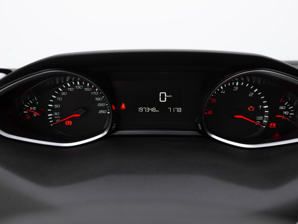 peugeot-308-2019-diesel-1499cc