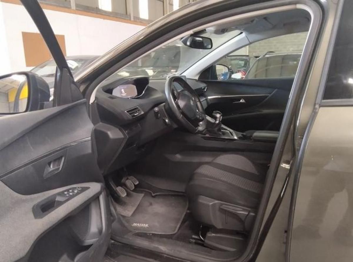 peugeot-3008-2019-diesel-1499cc