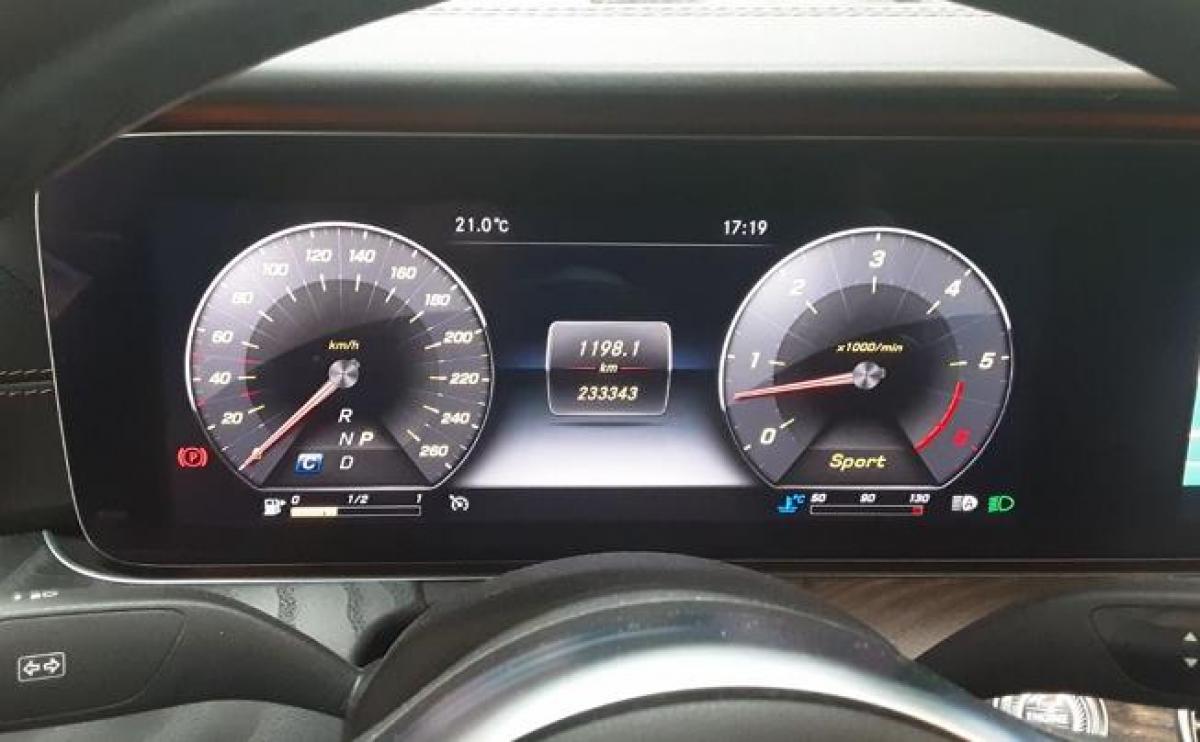 mercedes-benz-cls-2018-diesel-2925cc