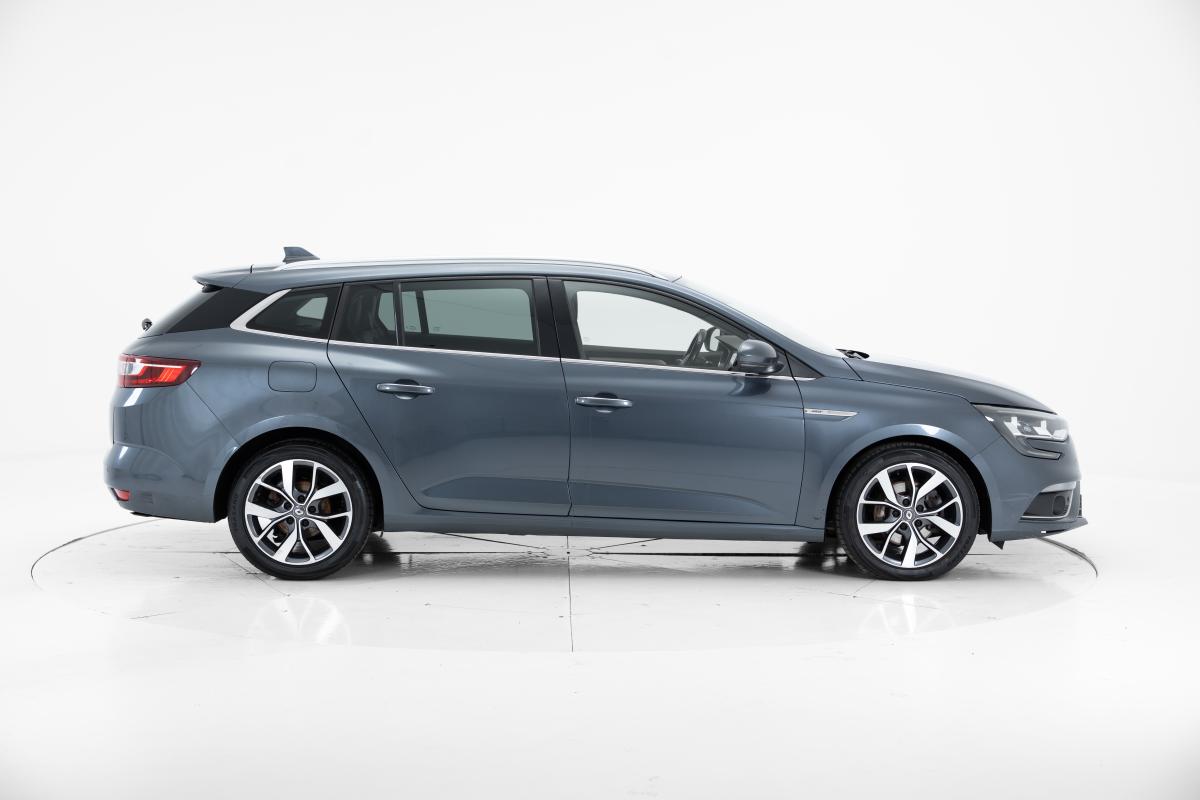 renault-megane-2018-diesel-1598cc