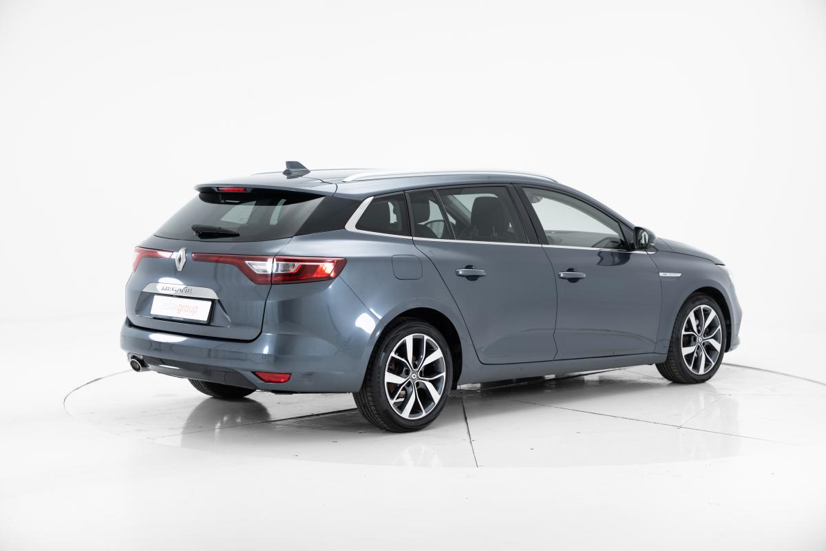 renault-megane-2018-diesel-1598cc