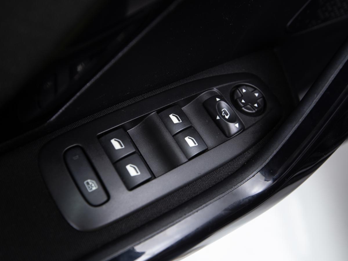 peugeot-2008-2019-gpl-1199cc