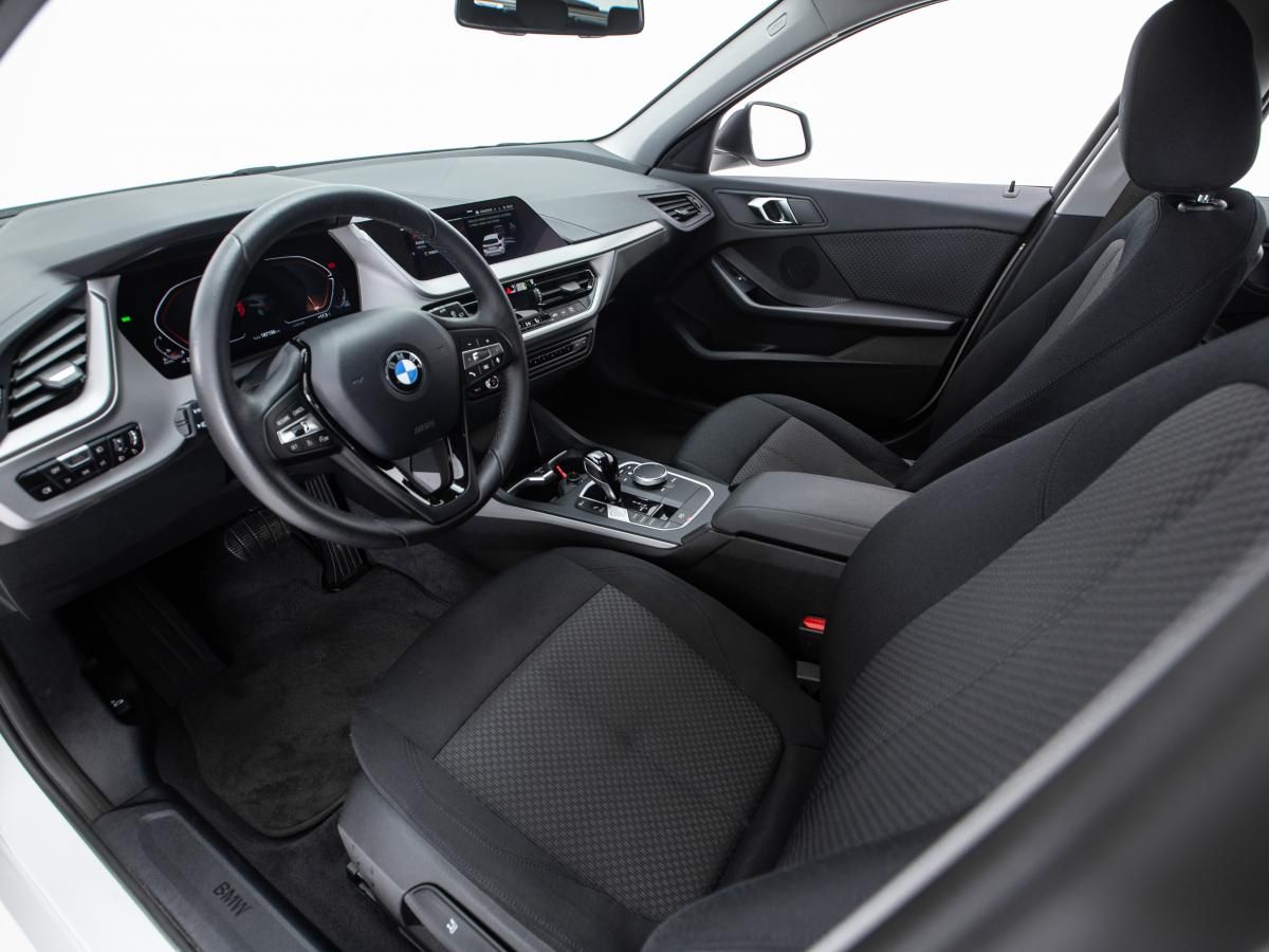 bmw-serie-1-2023-diesel-1496cc