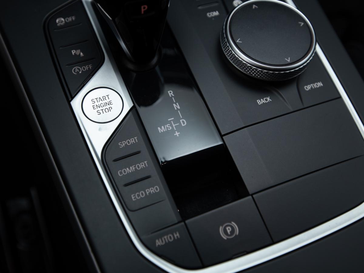 bmw-serie-1-2023-diesel-1496cc