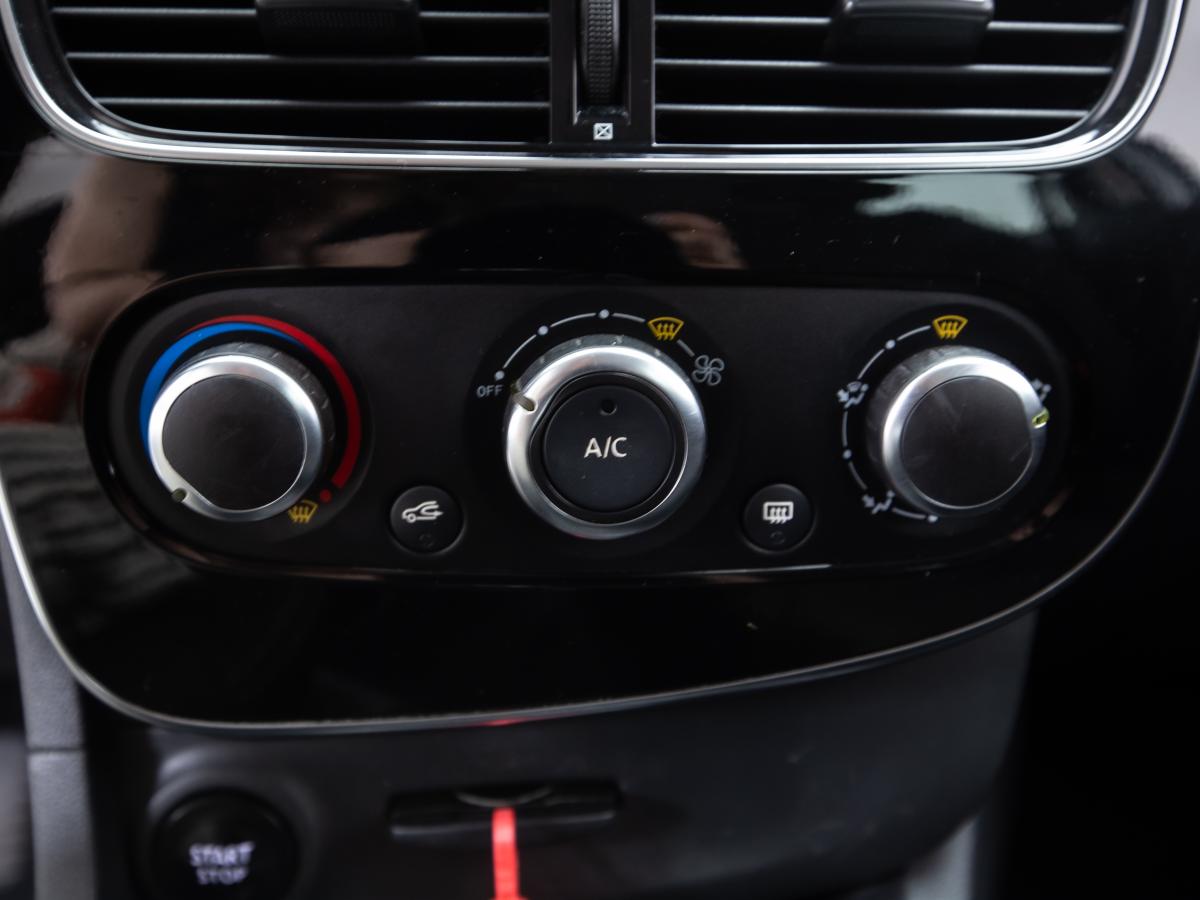 renault-clio-sport-tourer-2017-diesel-1461cc