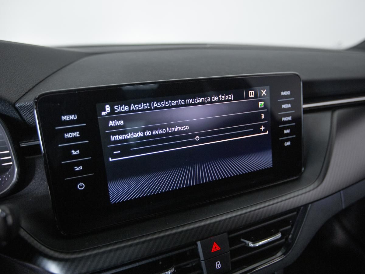 skoda-kamiq-2023-gasolina-1498cc
