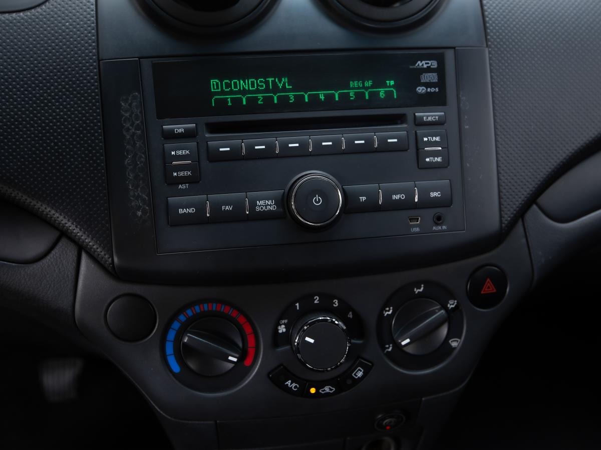chevrolet-aveo-2010-gpl-1206cc