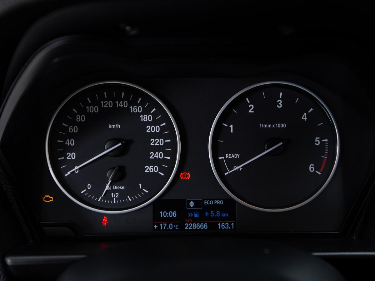 bmw-serie-1-2012-diesel-1598cc