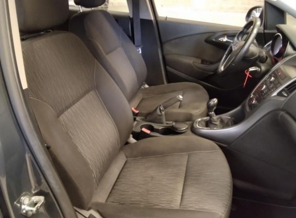 opel-astra-2015-diesel-1248cc