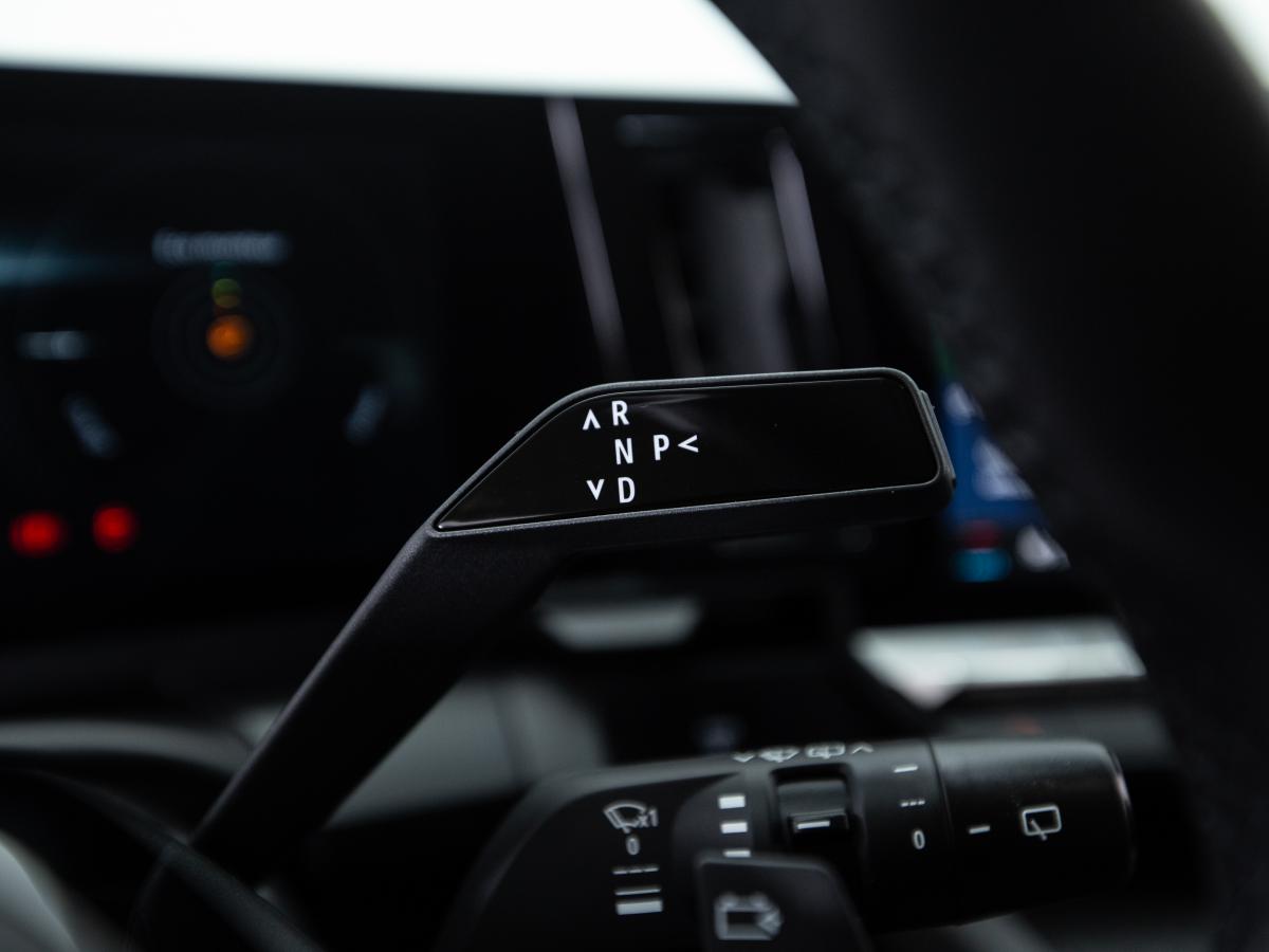 renault-megane-e-tech-2023-eletrico-0cc