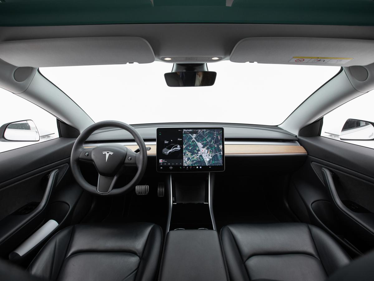 tesla-model-3-2019-eletrico-0cc
