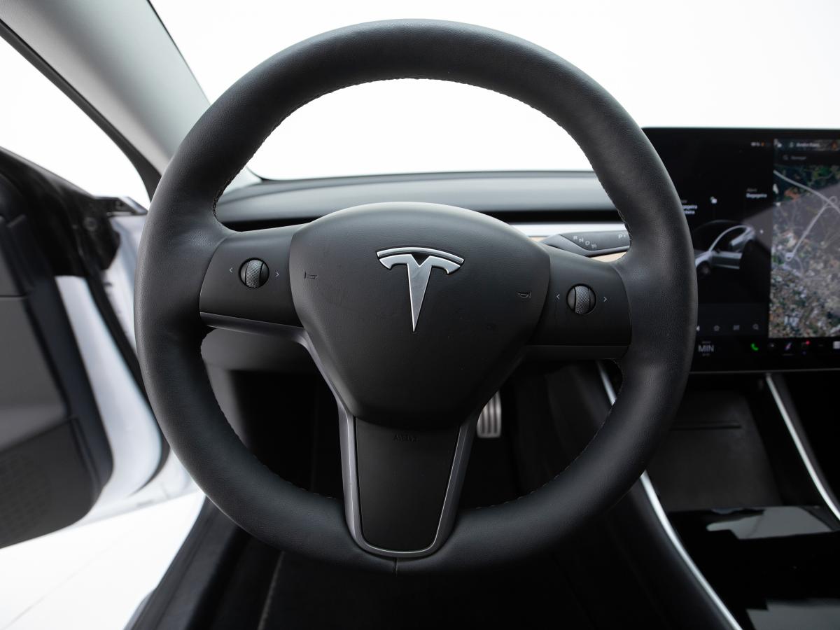 tesla-model-3-2019-eletrico-0cc