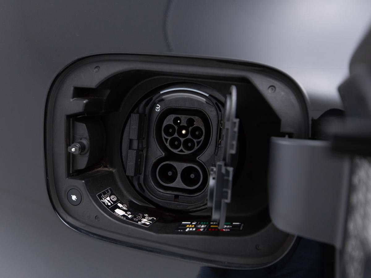 mercedes-benz-eqc-2022-eletrico-0cc